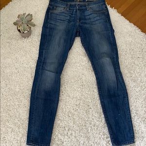 7 for All Mankind “Gwenevere” faded blues size 28